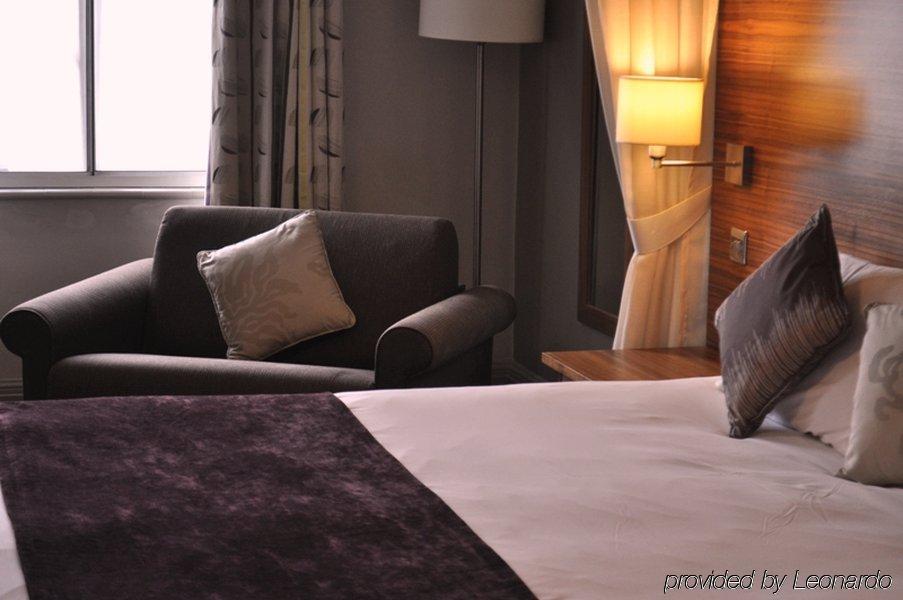 Bridge Hotel Грийнфорд Стая снимка